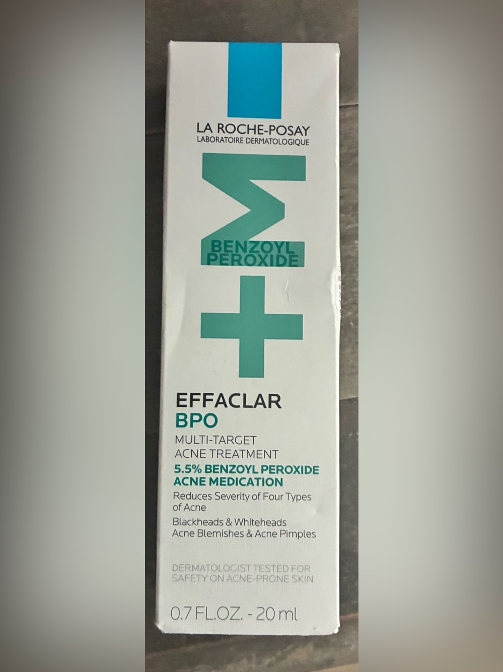La Roche-Posay Effaclar BPO Acne Treatment - White & Teal